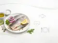Filety śledziowe z cytryną i cebulą. Czy śledź jest zdrowy? Tak, to bogactwo kwasów omega-3 i witamin.