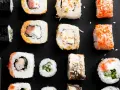 Czy solić ryż do sushi? Dowiedz się, dlaczego to nie jest konieczne