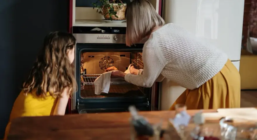 Ile piec pasztet wieprzowy, aby był soczysty i idealnie upieczony?